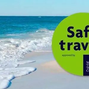 https://playa-white-sand.quintano-roohotels.com